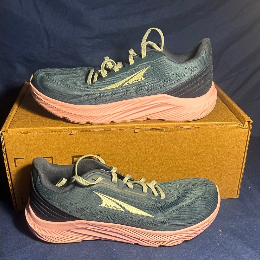 ALTRA- RIVERA 4, blue pink, 8 women QS